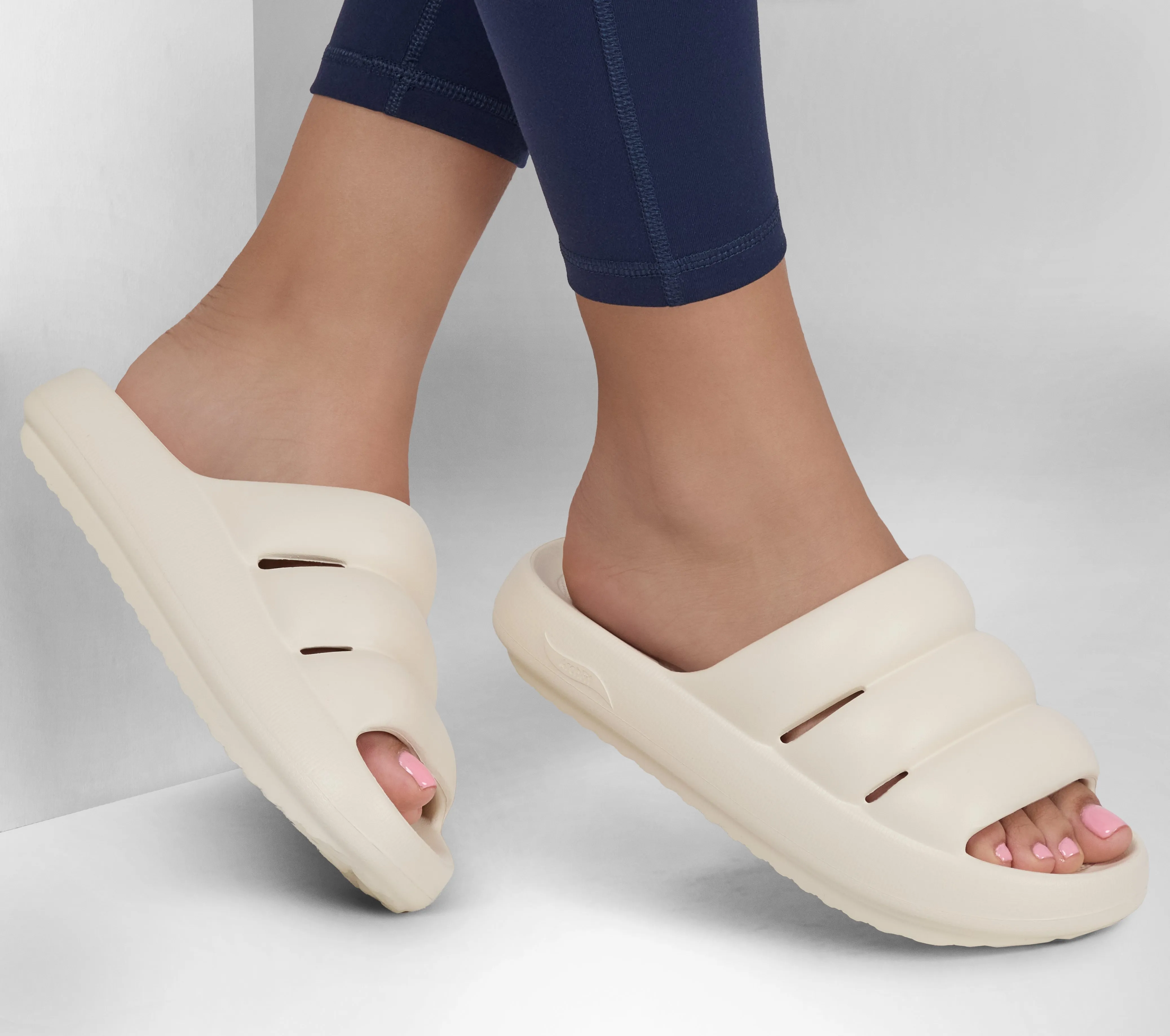 Foamies: Arch Fit Horizon - Relaxed 3 Foamies: Arch Fit Horizon - Relaxed